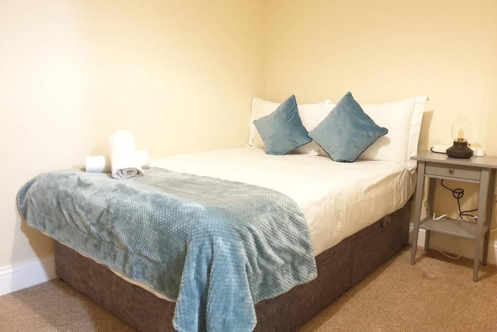 Large 3 Bed, Galway City Centre Daire Dış mekan fotoğraf